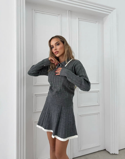 KNITTED POLO SUIT WITH A SKIRT