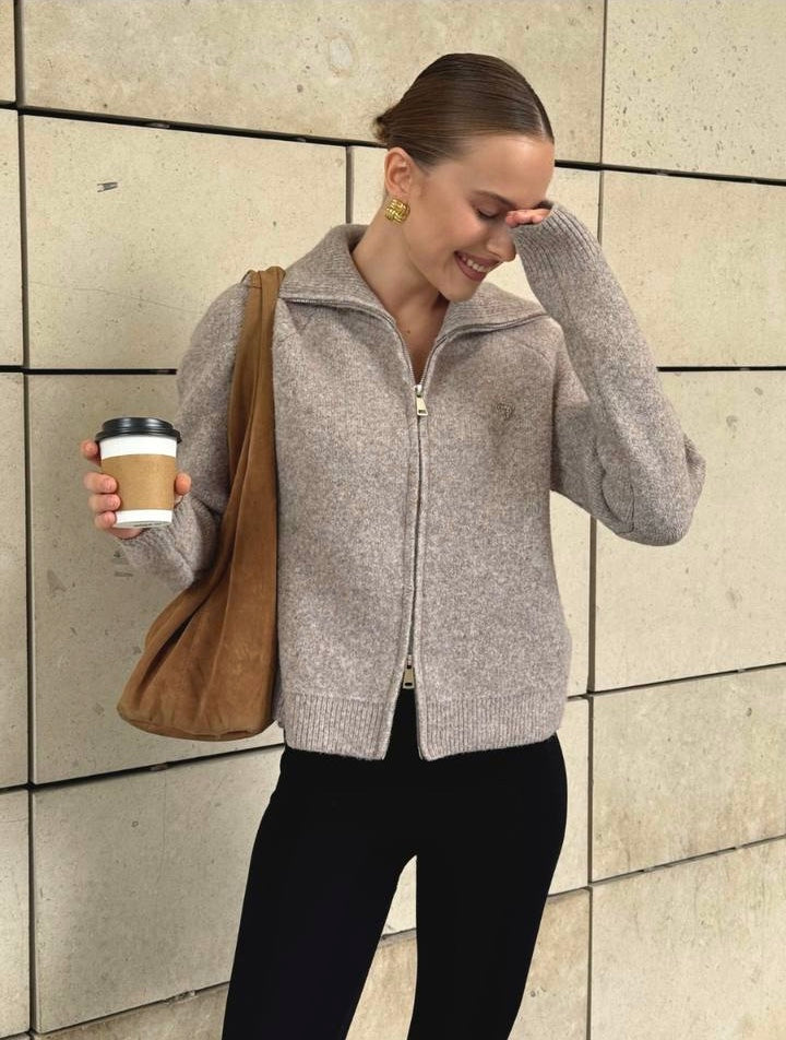 SWEATER ZIPPED