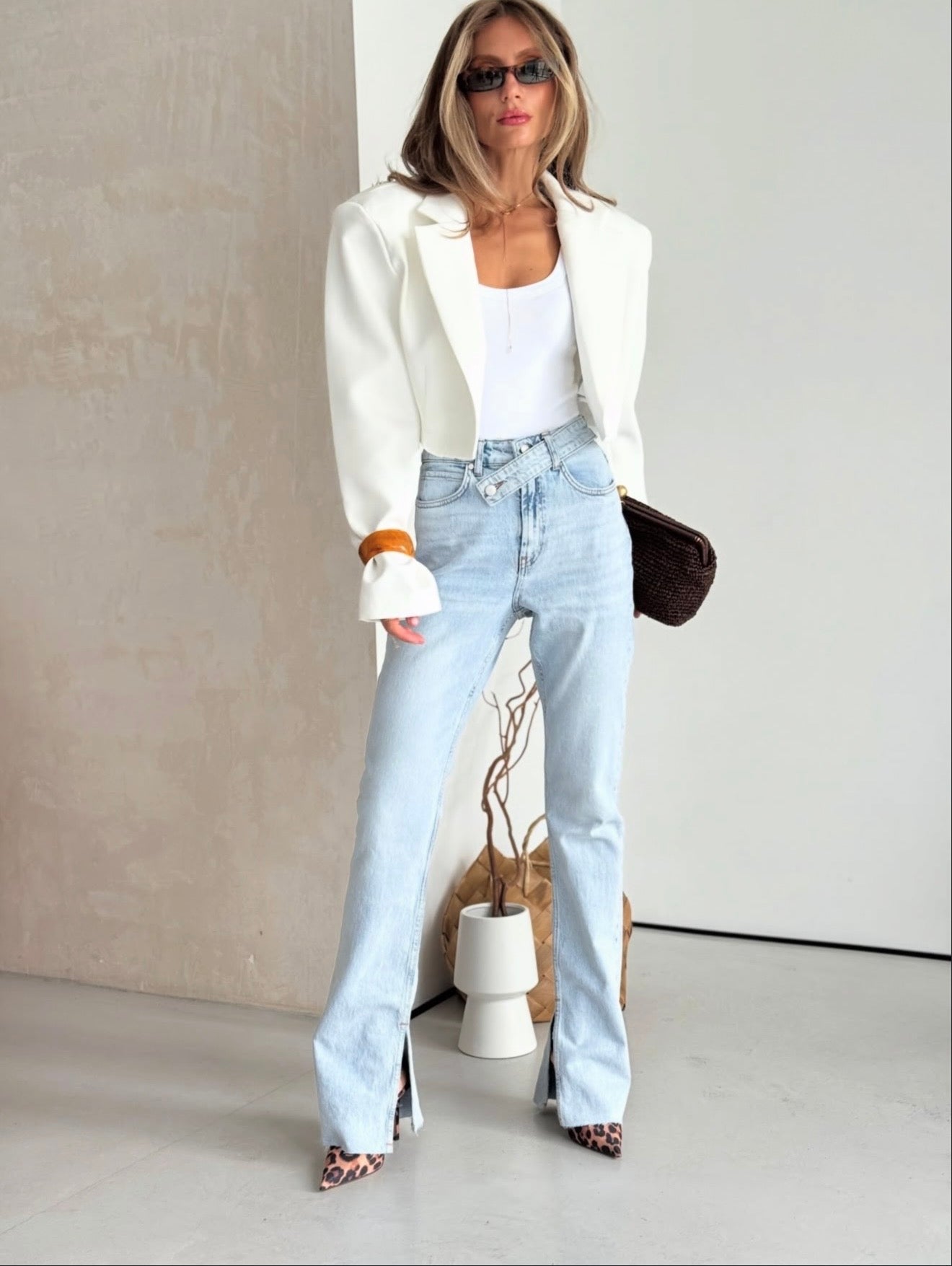 WHITE SHORT JACKETS