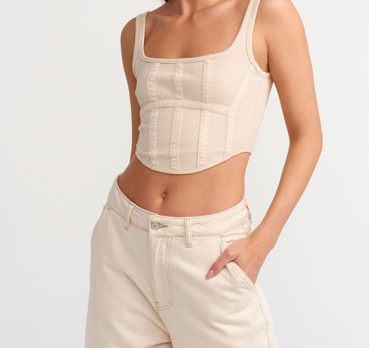 CROP TOP