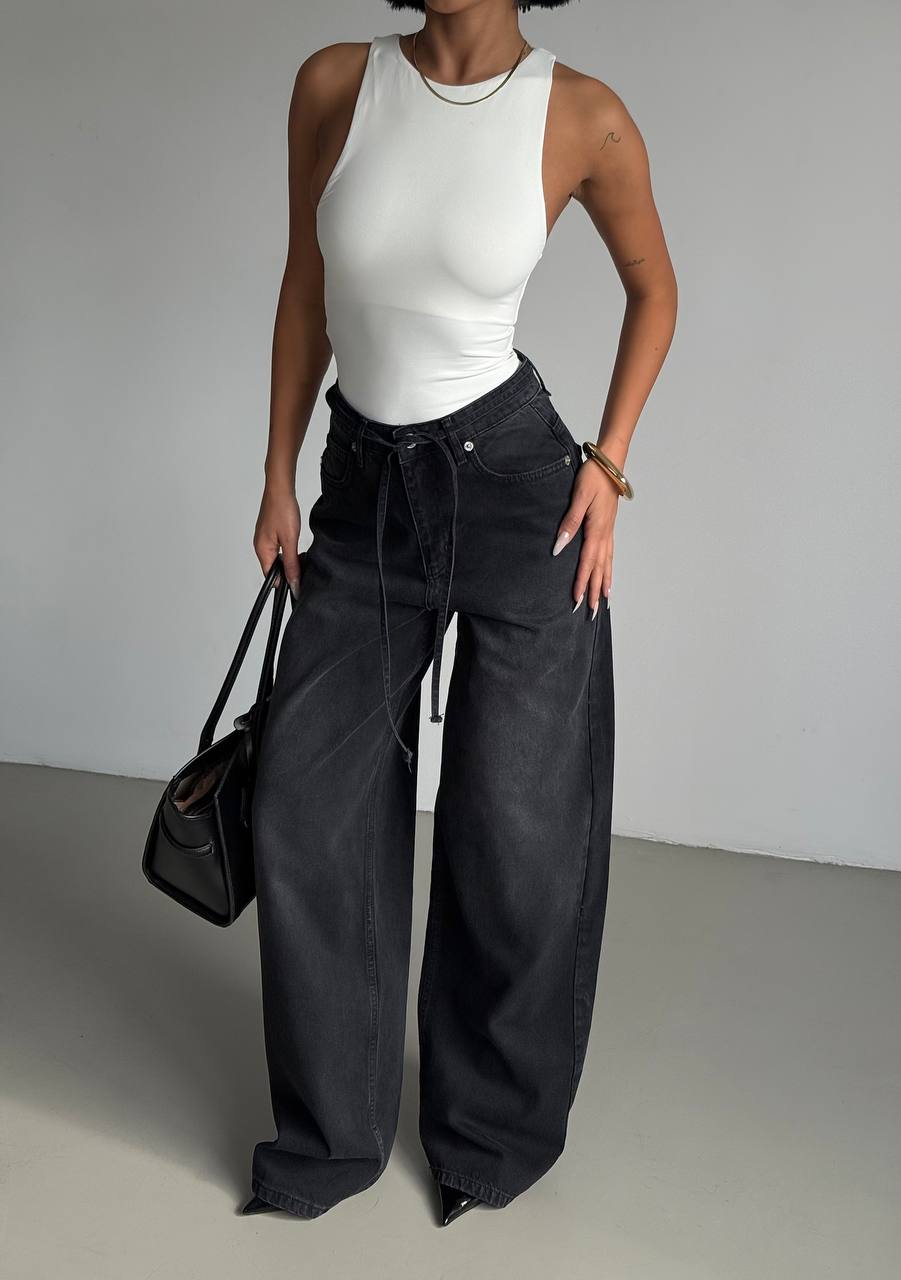 WIDE FIT DENIM BLACK WASH