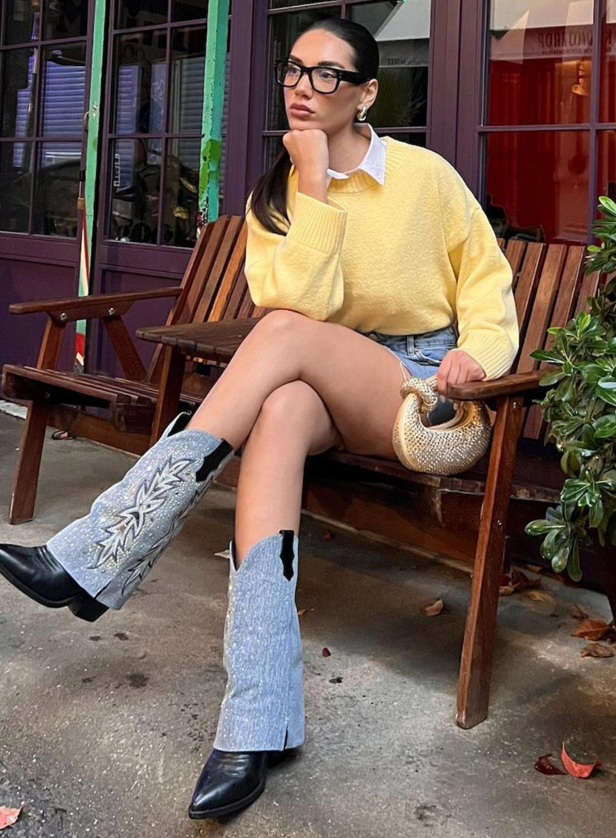 OVERSIZED KNIT SWEATER