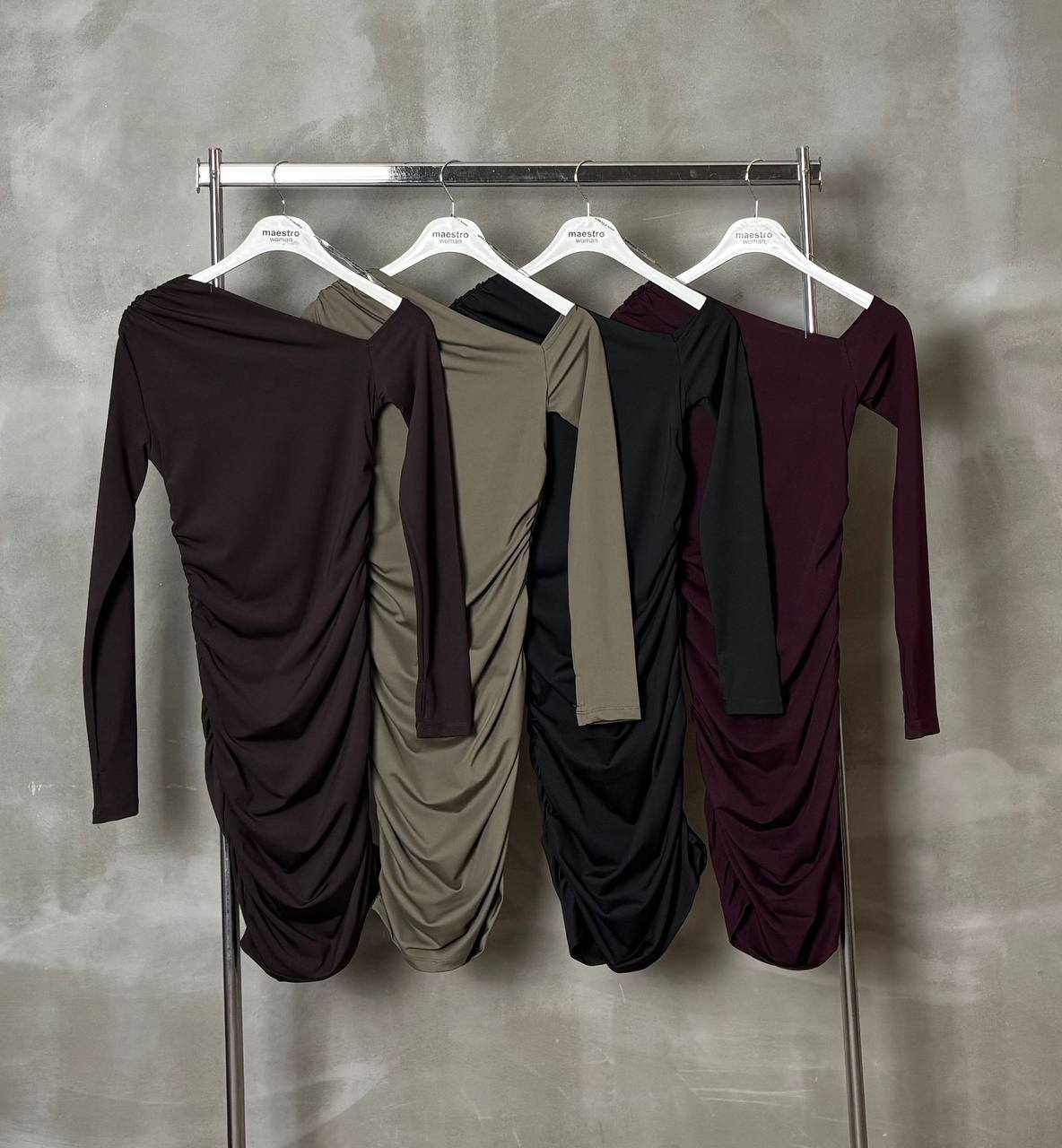 DRESSES bare shoulder